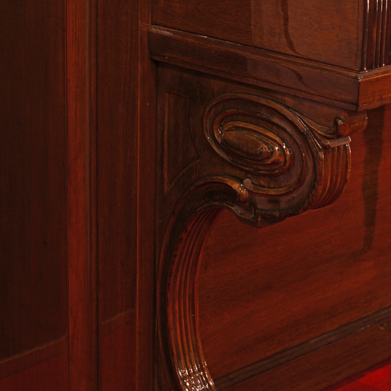 Piano vertical Steinway & Sons K52 de 132 cm fabricado en Nueva York en 1910